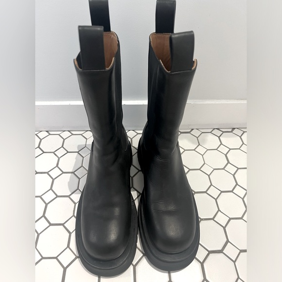Bottega Veneta Lug Sole Chelsea Boot - Picture 10 of 12